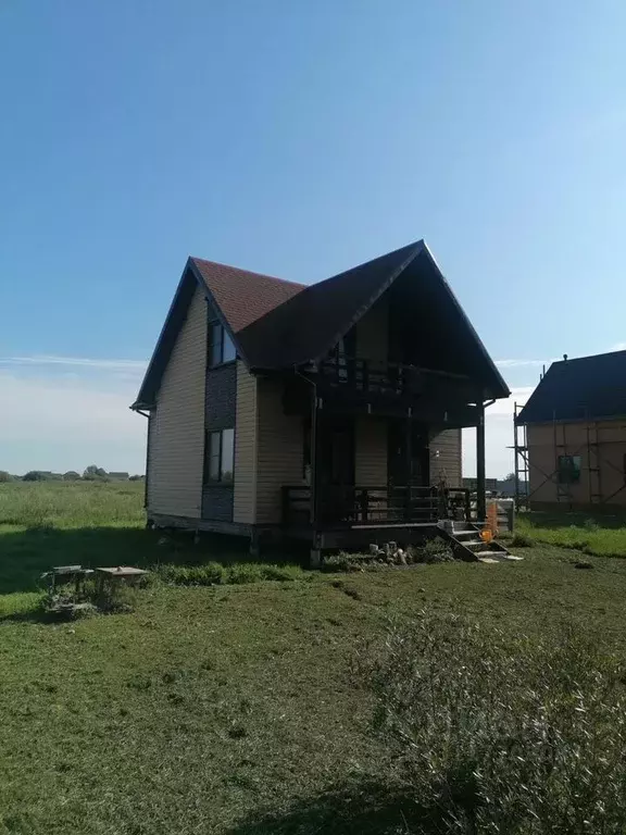 Дом в Новгородская область, Новгородский район, Савинское с/пос, д. ... - Фото 0