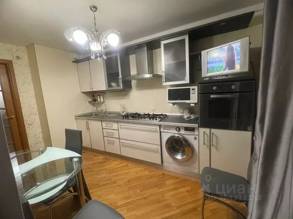 3-к кв. Дагестан, Каспийск ул. М. Халилова, 30 (65.0 м) - Фото 1