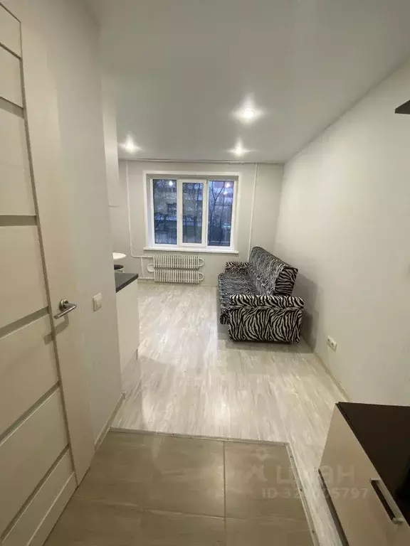 Студия Татарстан, Казань Азино-1 мкр, ул. Закиева, 21 (21.0 м) - Фото 1