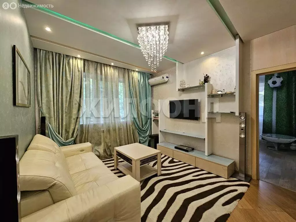 3-комнатная квартира: Воронеж, Багряная улица, 14Л (74.2 м) - Фото 1