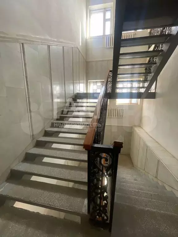 Помещение свободного назначения 1800 кв.м - Фото 1