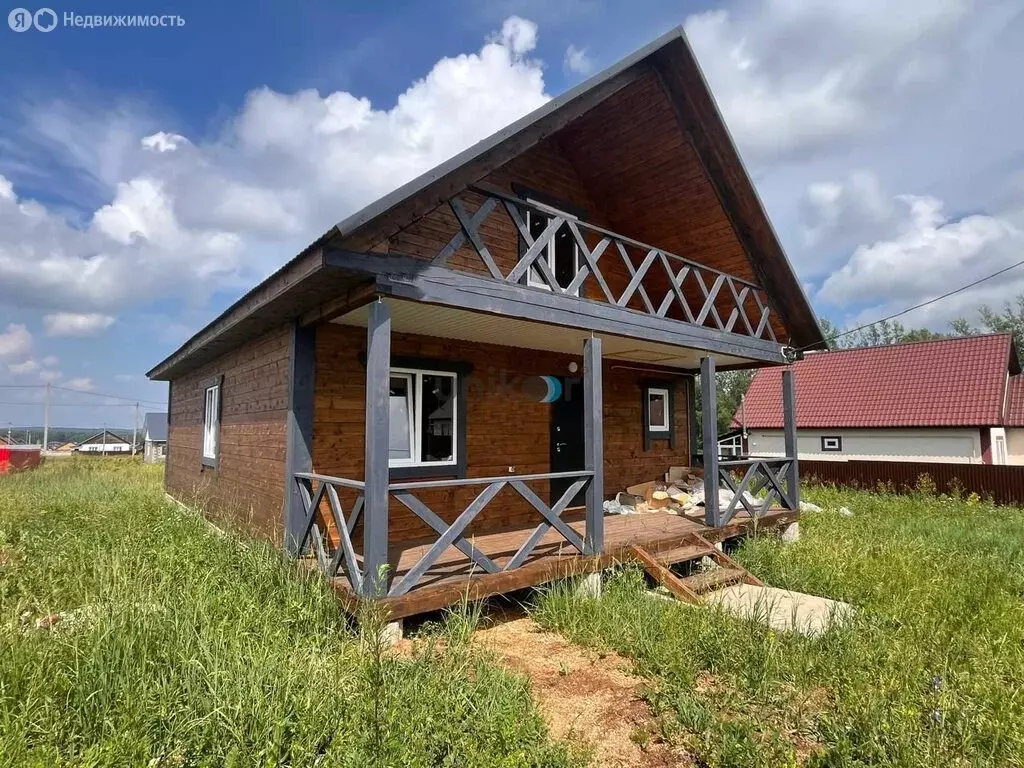 Дом в село Иглино, Георгиевская улица, 34 (100 м) - Фото 1