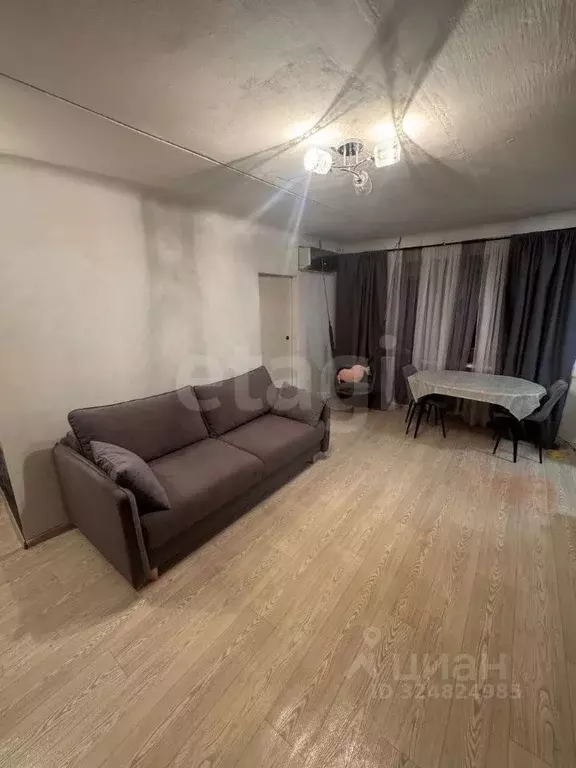 3-к кв. Тюменская область, Тюмень Рижская ул., 53 (56.0 м) - Фото 1