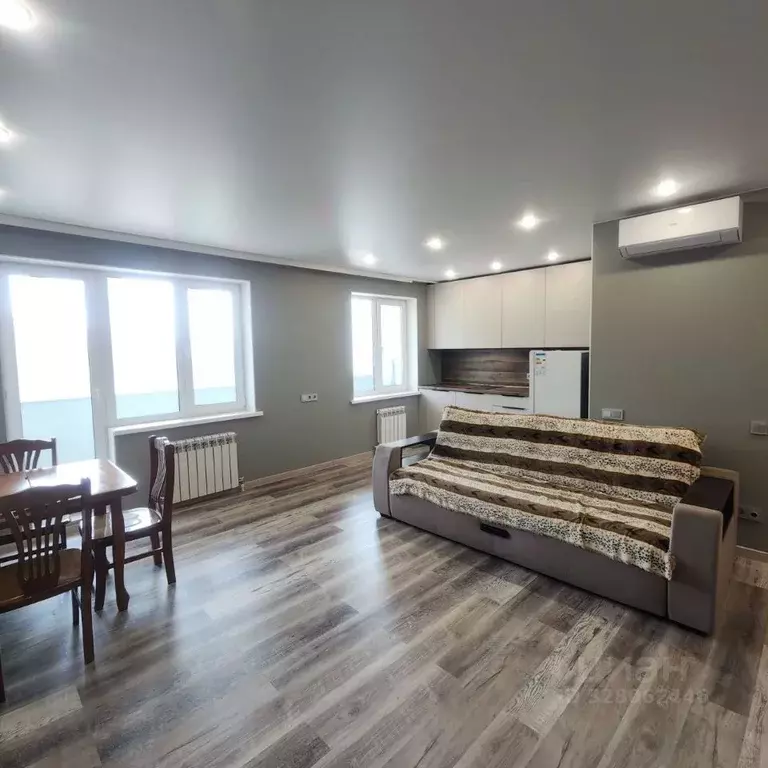 Студия Приморский край, Владивосток Русская ул., 63Лк3 (36.7 м) - Фото 1