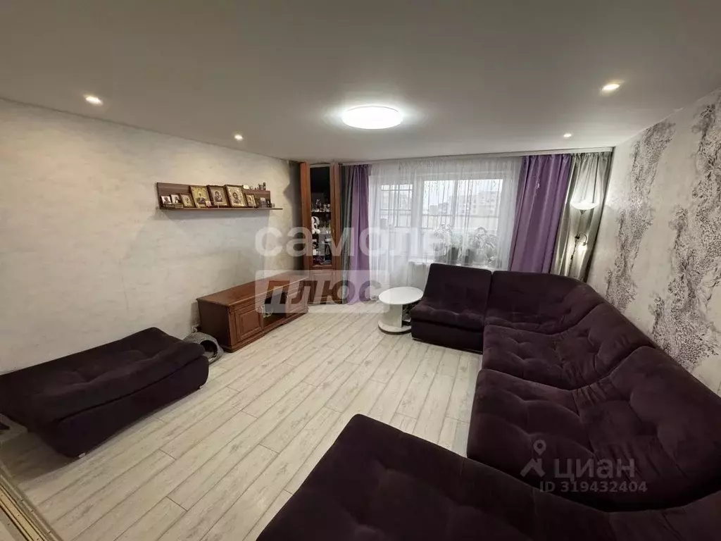 3-к кв. Карелия, Петрозаводск ул. Репникова, 1 (69.1 м) - Фото 0