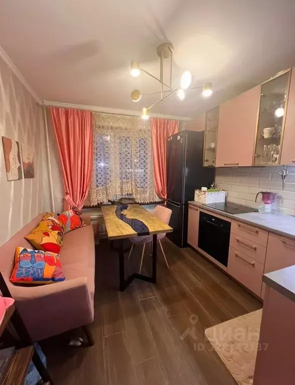 3-к кв. Московская область, Одинцовский городской округ, пос. ... - Фото 1