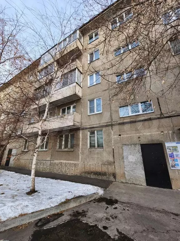 3-к. квартира, 58 м, 1/5 эт. - Фото 1