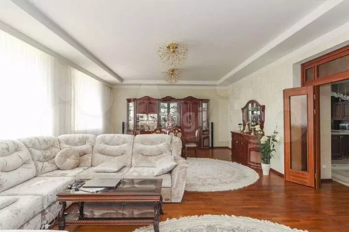 Таунхаус 460м на участке 9,8сот. - Фото 1