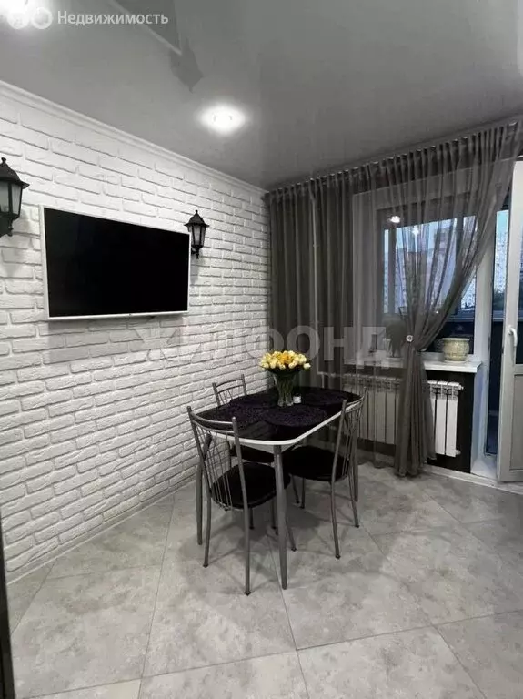 1-комнатная квартира: Брянск, Белобережская улица, 20 (40.2 м) - Фото 1