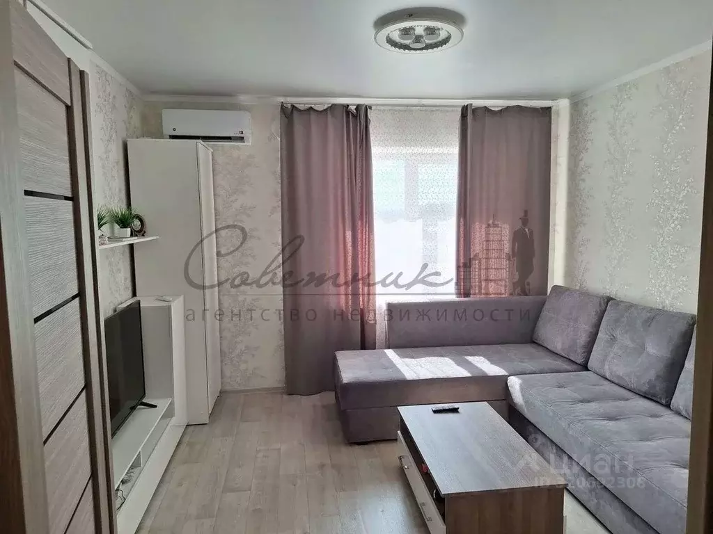 1-к кв. Белгородская область, Старый Оскол Заречье мкр, 17 (35.0 м) - Фото 0