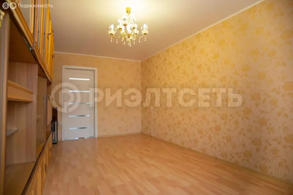 3-комнатная квартира: Мурманск, улица Капитана Орликовой, 33 (60 м) - Фото 0