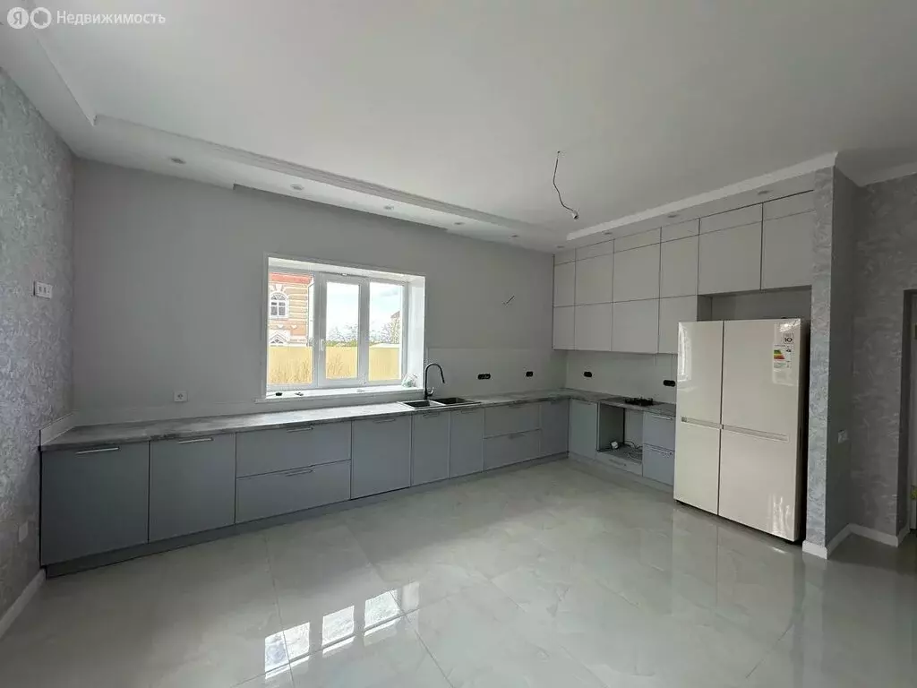 Дом в Республика Бурятия, Улан-Удэ (260 м) - Фото 1
