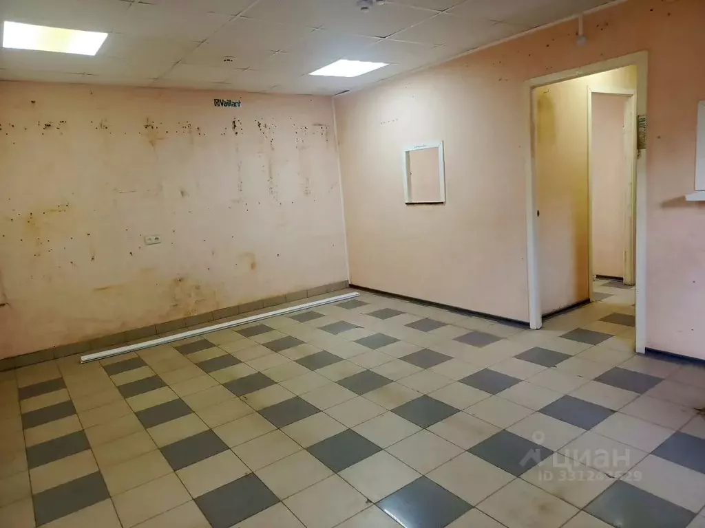 Помещение свободного назначения в Тульская область, Новомосковск ул. ... - Фото 2