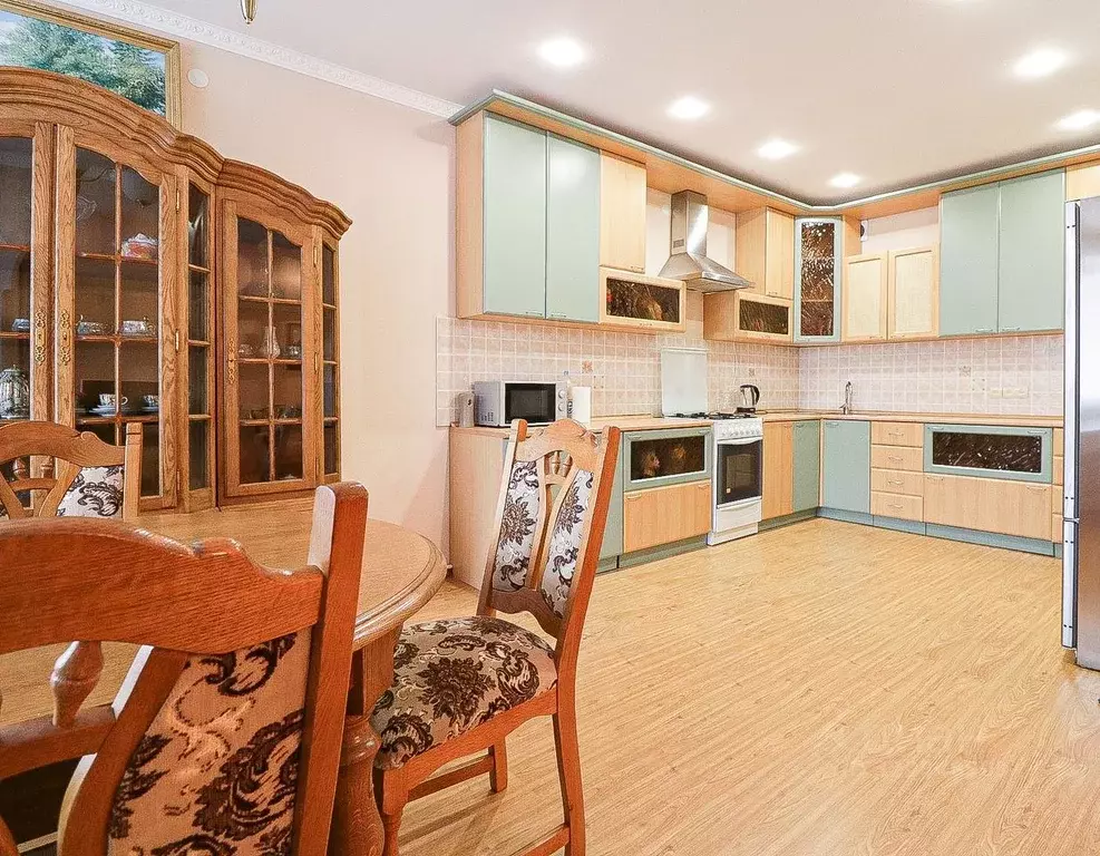 3-к кв. Татарстан, Казань ул. Лейтенанта Шмидта, 8 (126.7 м) - Фото 2
