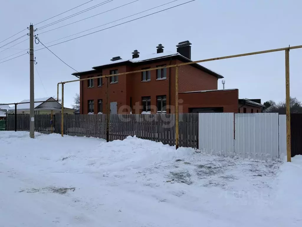 Дом в Самарская область, Безенчук пгт ул. Мичурина, 53 (415 м) - Фото 2