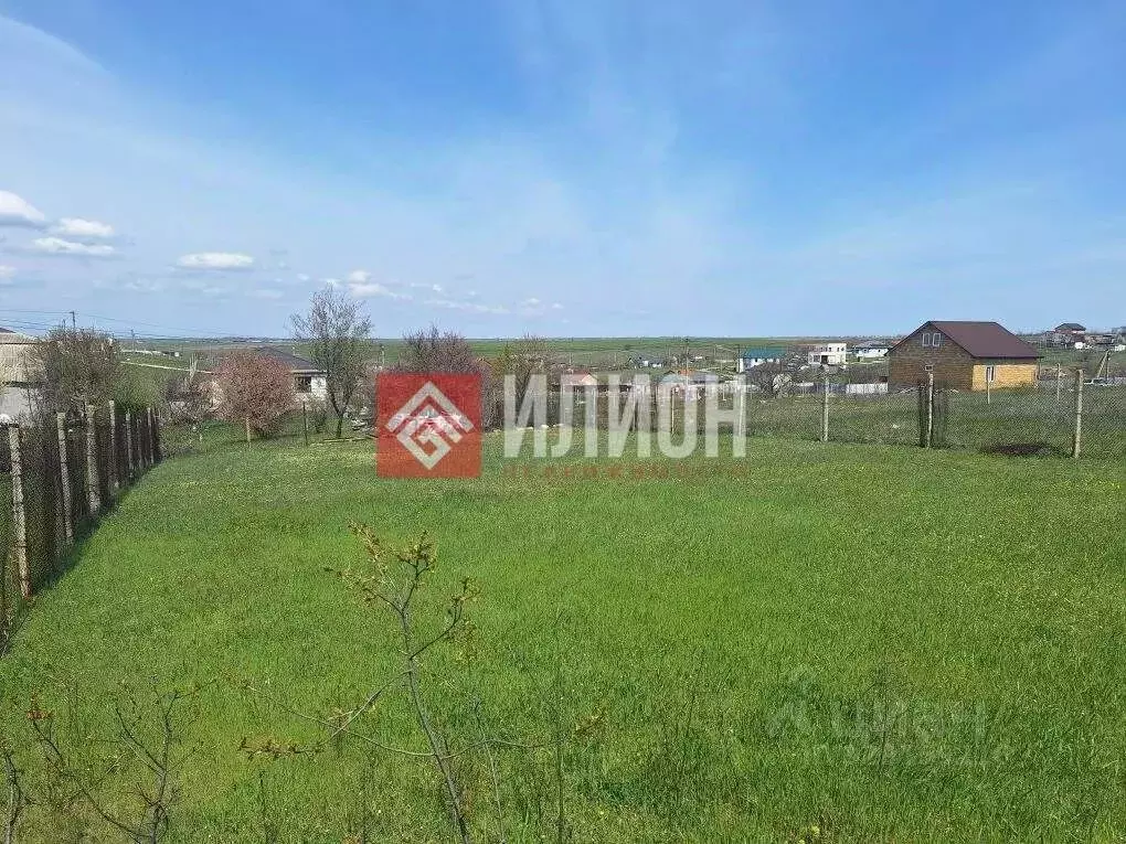 Участок в Крым, Симферопольский район, Перовское с/пос, Новозбурьевка ... - Фото 2