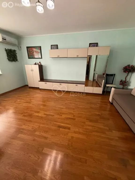 1-комнатная квартира: Волгоград, улица Льва Толстого, 1А (47 м) - Фото 0