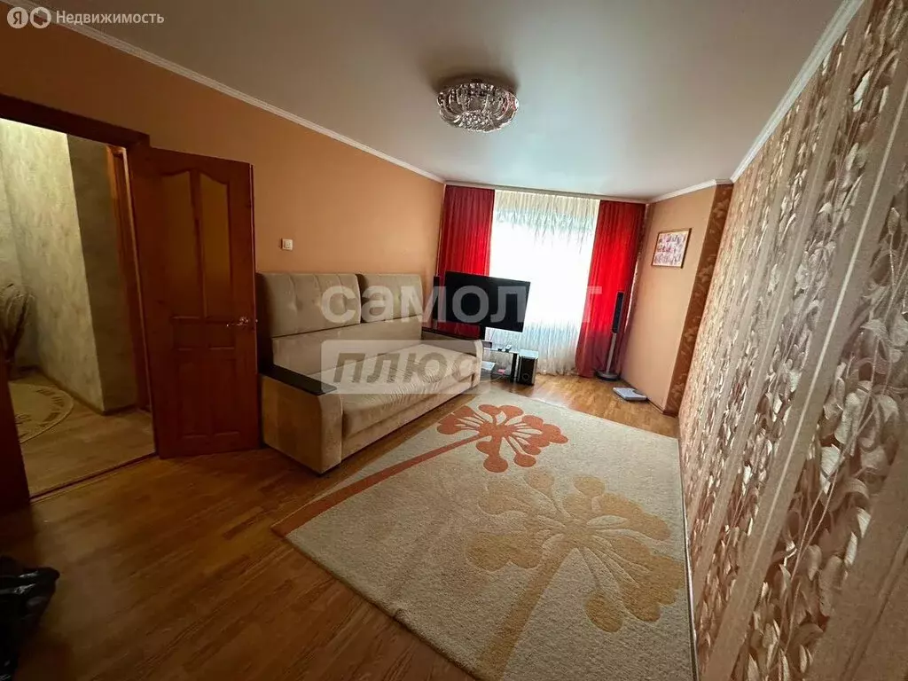 4-комнатная квартира: Липецк, улица А.Г. Стаханова, 42А (74 м) - Фото 0