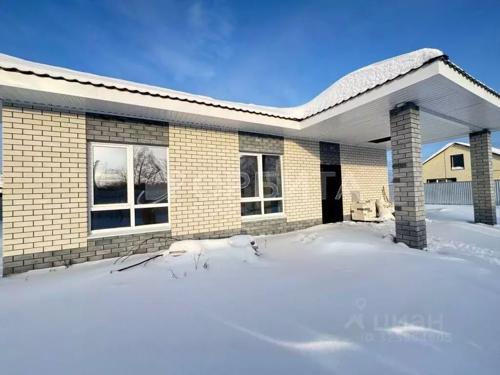 Дом в Тюменская область, Тюменский муниципальный округ, д. Нариманова ... - Фото 1