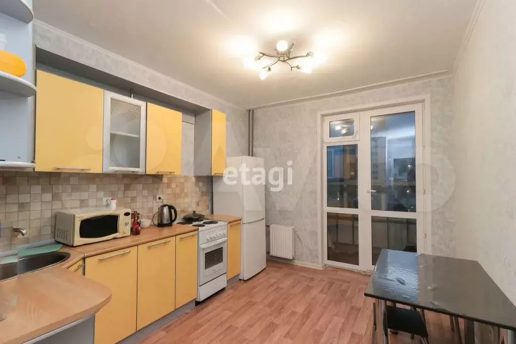 1-к. квартира, 40 м, 4/9 эт. - Фото 0