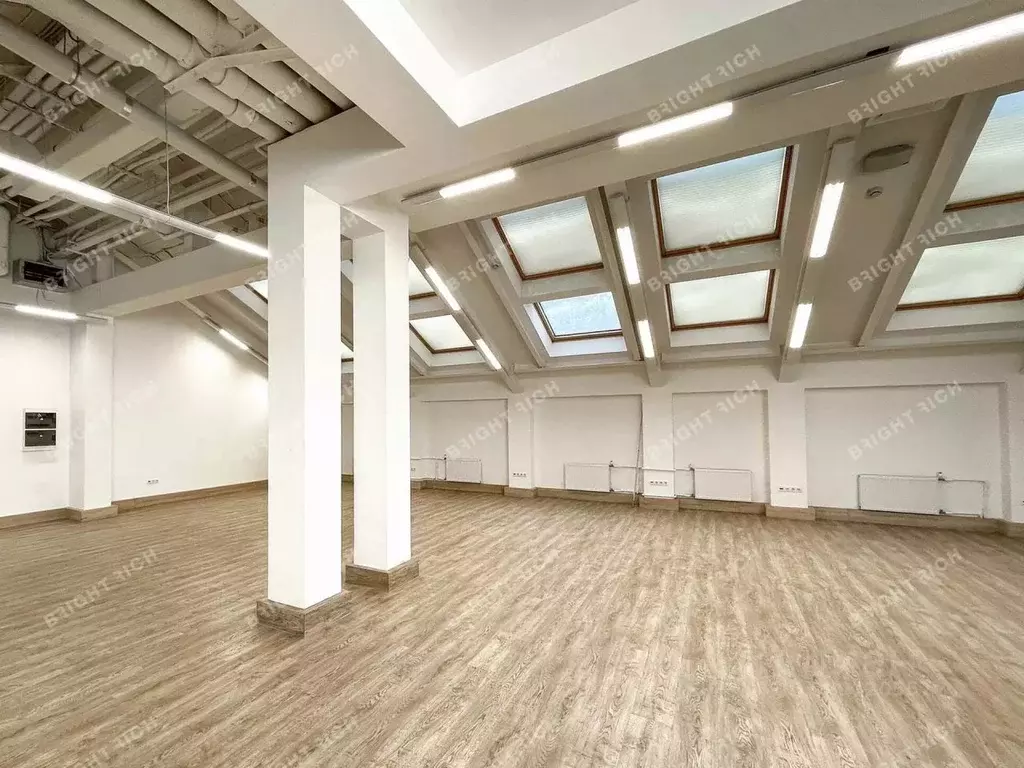 Офис в Санкт-Петербург Малая Морская ул., 18 (225 м) - Фото 1