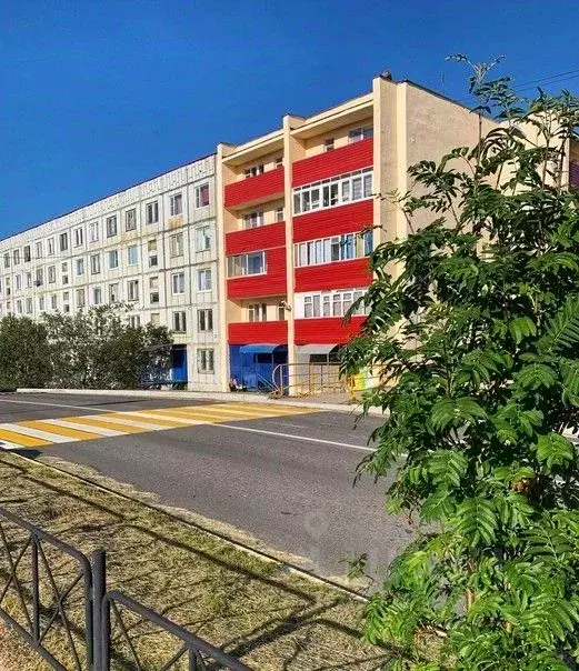 Помещение свободного назначения в Мурманская область, пос. Видяево ул. ... - Фото 0