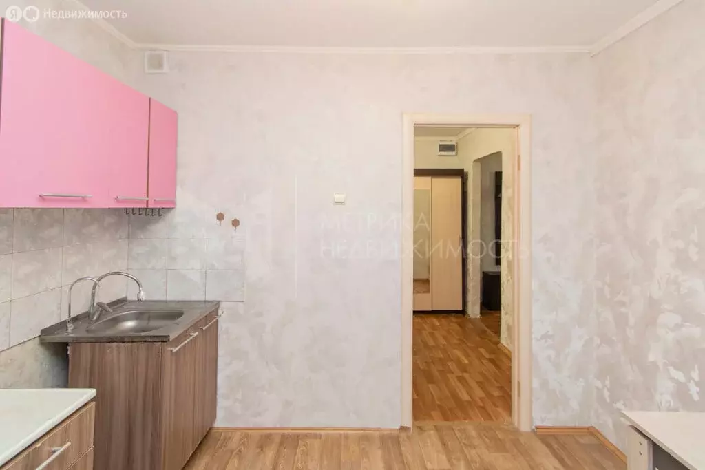 2-комнатная квартира: Тюмень, Ямская улица, 73к2 (50 м) - Фото 1