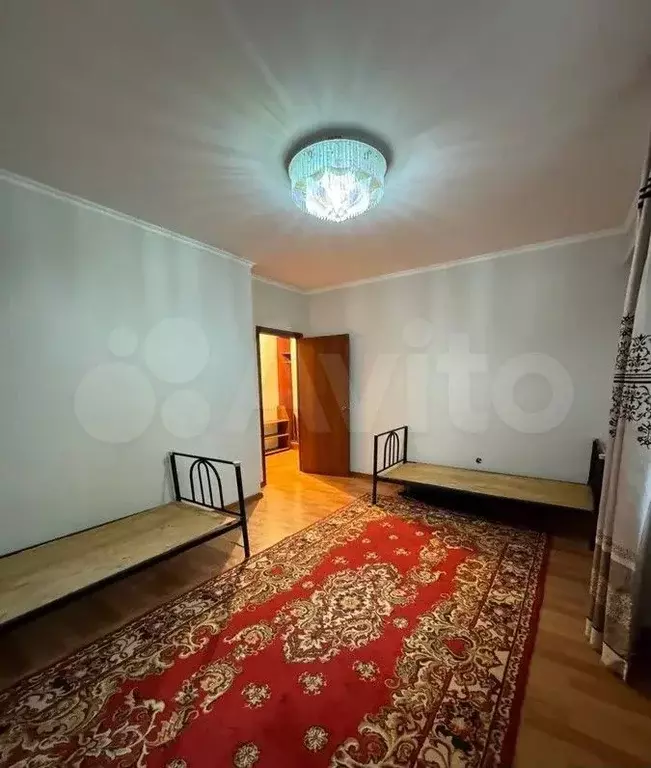 1-к. квартира, 43 м, 2/5 эт. - Фото 1