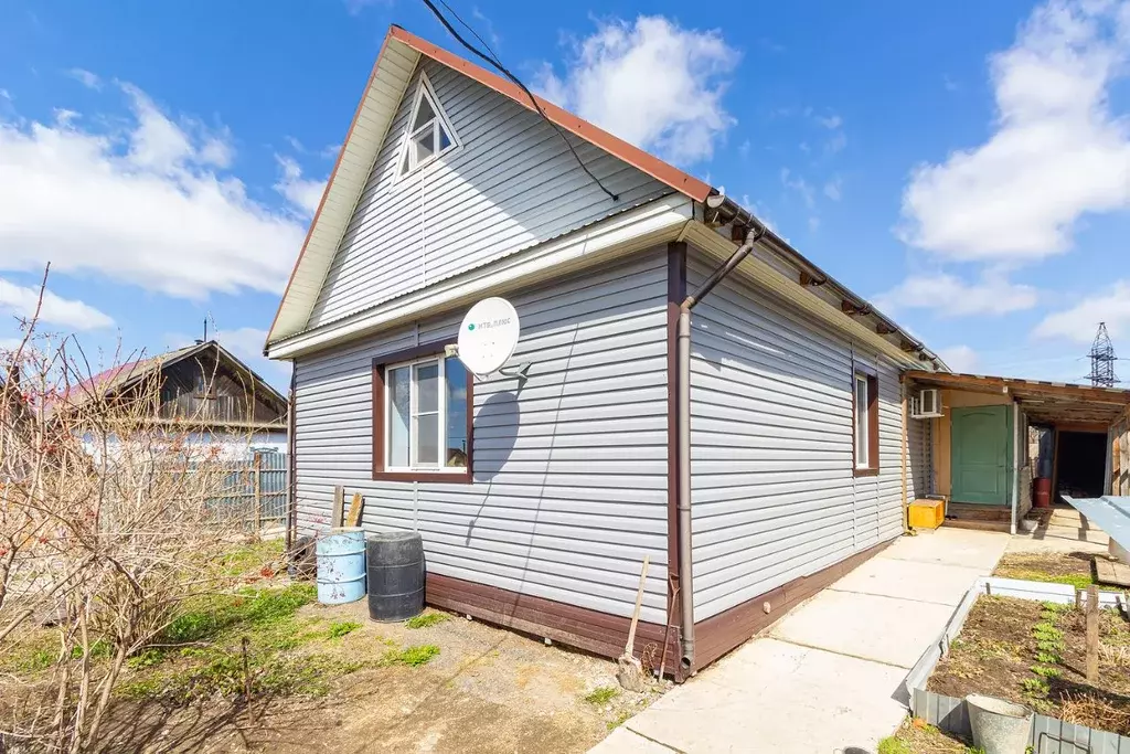 Дом в Хабаровский край, Имени Лазо район, Хор рп ул. Сопка (111 м) - Фото 1