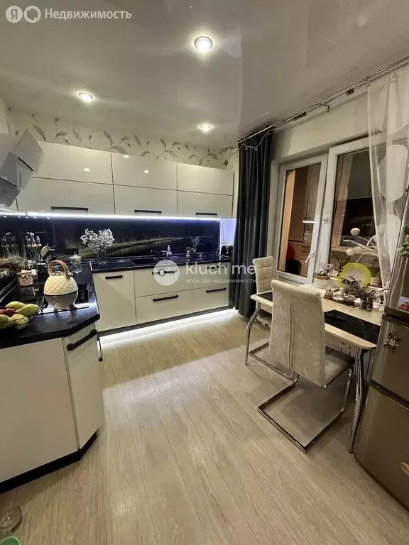 2-комнатная квартира: Казань, проспект Победы, 78 (74 м) - Фото 1