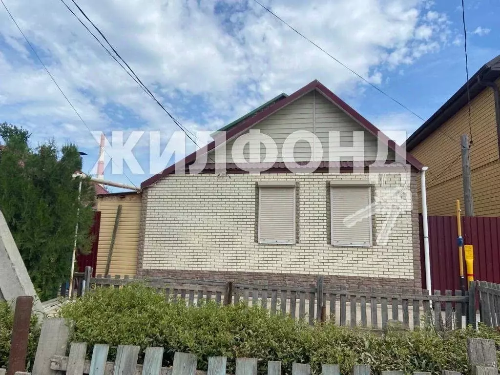 Дом в Астраханская область, Астрахань Товарищеская ул., 17 (80 м) - Фото 0