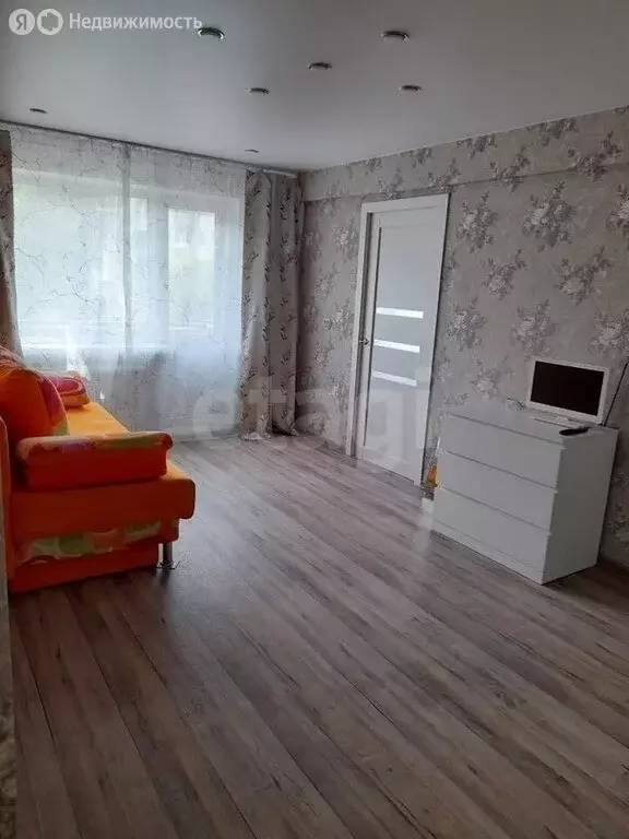 3-комнатная квартира: Северск, улица Царевского, 10 (47 м) - Фото 2