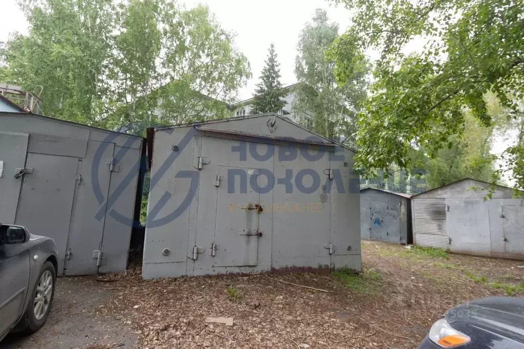 Гараж в Омская область, Омск Сибирский просп., 14 (18 м) - Фото 0