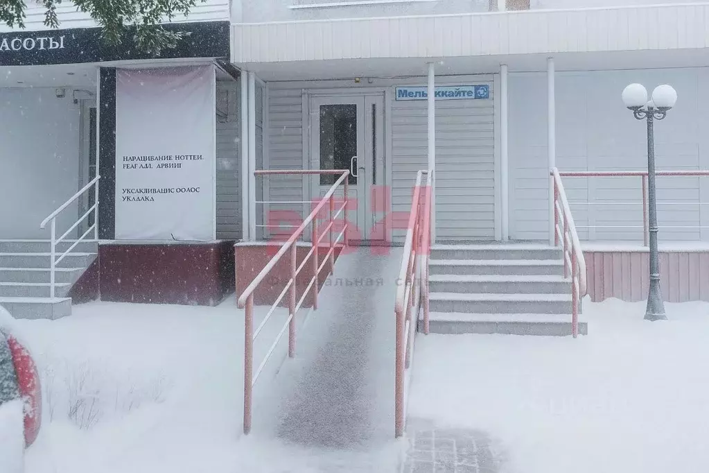 Торговая площадь в Тюменская область, Тюмень ул. Мельникайте, 135/1В ... - Фото 1