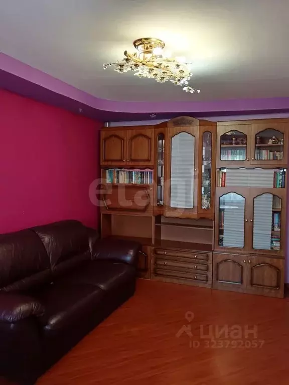 3-к кв. Ленинградская область, Кириши просп. Героев, 24 (67.7 м) - Фото 1