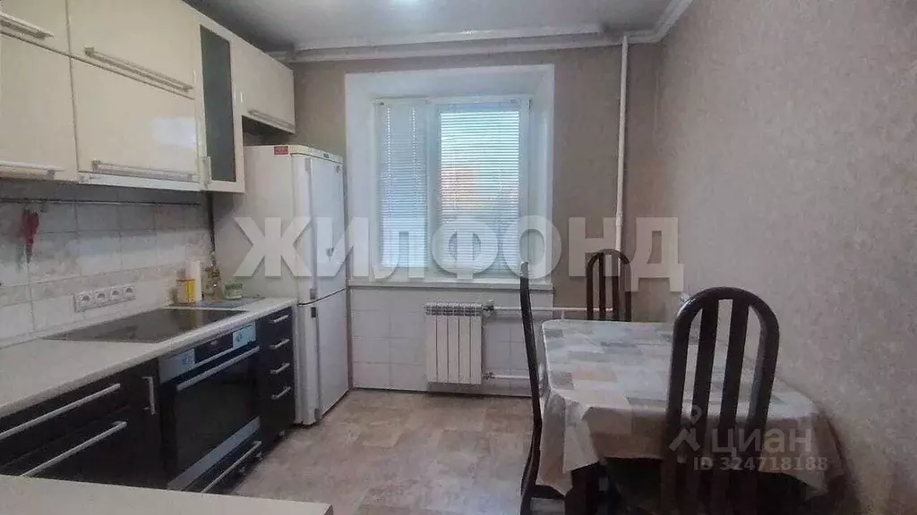 3-к кв. Хакасия, Абакан ул. Торосова, 2/2 (65.0 м) - Фото 1