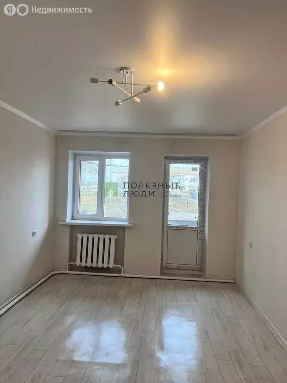 3-комнатная квартира: Володарский, улица Пирогова, 20А (62 м) - Фото 1