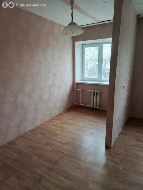 2-комнатная квартира: Каменск-Уральский, проспект Победы, 37А (23 м) - Фото 0