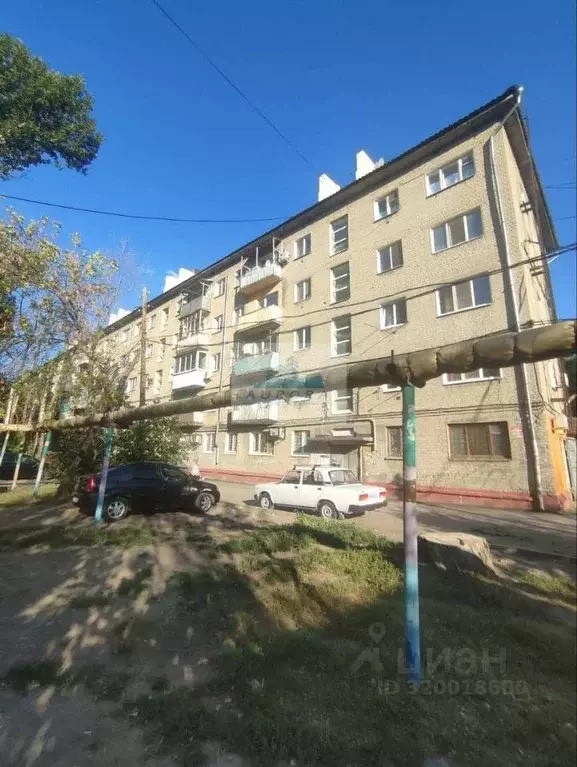 2-к кв. Саратовская область, Саратов ш. Ново-Астраханское, 37 (42.0 м) - Фото 1