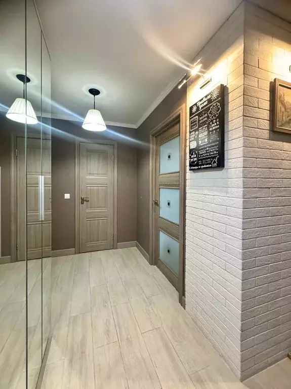 Продаётся 2-к квартира, 62.4 м - Фото 0