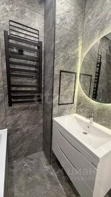 2-к кв. Астраханская область, Астрахань Звездная ул., 5к3 (49.6 м) - Фото 1