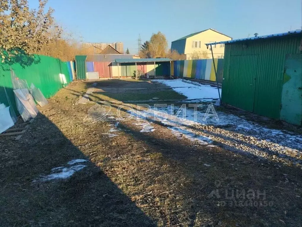 Участок в Тюменская область, Тюмень ул. Суворова (4.2 сот.) - Фото 0