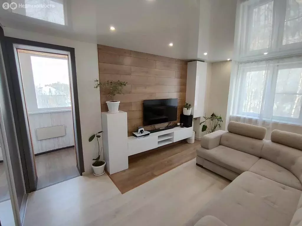 2-комнатная квартира: Киров, улица Ленина, 184к5 (52.3 м) - Фото 1