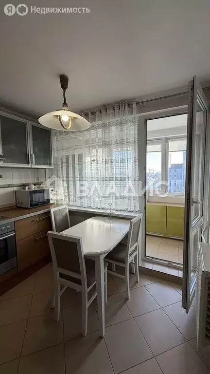 2-комнатная квартира: Калининград, улица Космонавта Леонова, 74 (57 м) - Фото 1