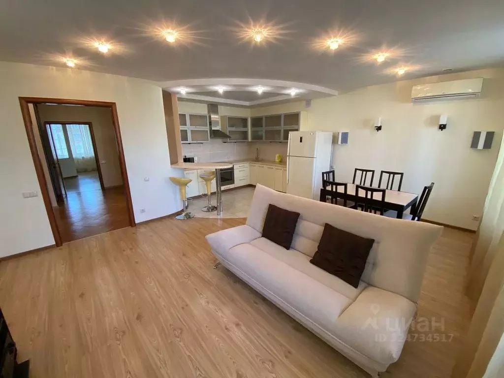 2-к кв. Свердловская область, Екатеринбург ул. Радищева, 31 (78.0 м) - Фото 1