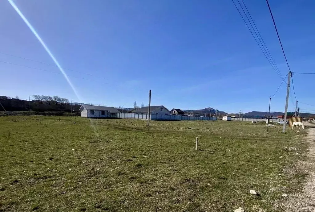 Участок в Севастополь с. Орлиное, Новый мкр,  (8.4 сот.) - Фото 1