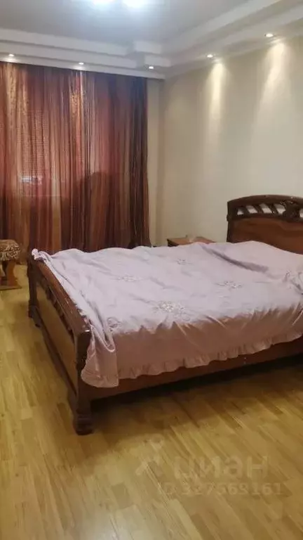 3-к кв. Оренбургская область, Оренбург Самолетная ул., 198 (81.6 м) - Фото 1