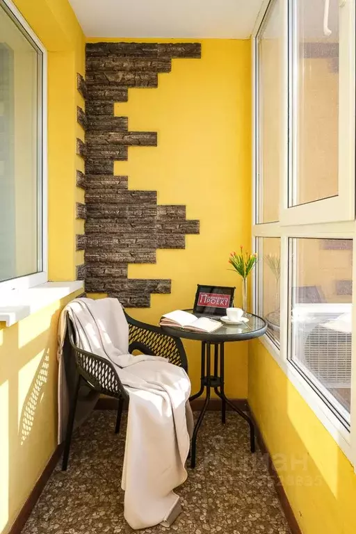 3-к кв. Омская область, Омск просп. Комарова, 21к2 (67.0 м) - Фото 1