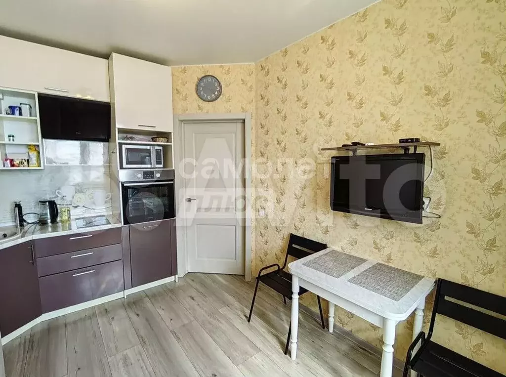 1-к. квартира, 40 м, 2/18 эт. - Фото 1