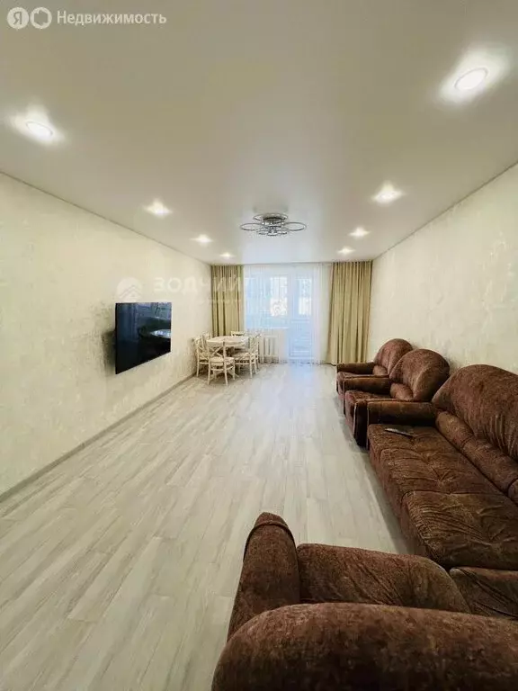 3-комнатная квартира: Чебоксары, проспект 9-й Пятилетки, 2/10к3 (95.1 ... - Фото 1